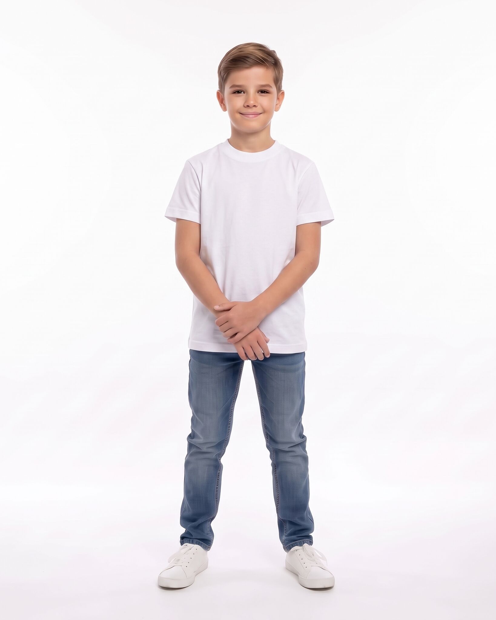 Tricou băieți alb din bumbac 100%, 6-14 ani – Bumbăcel Moldova (vedere frontală)